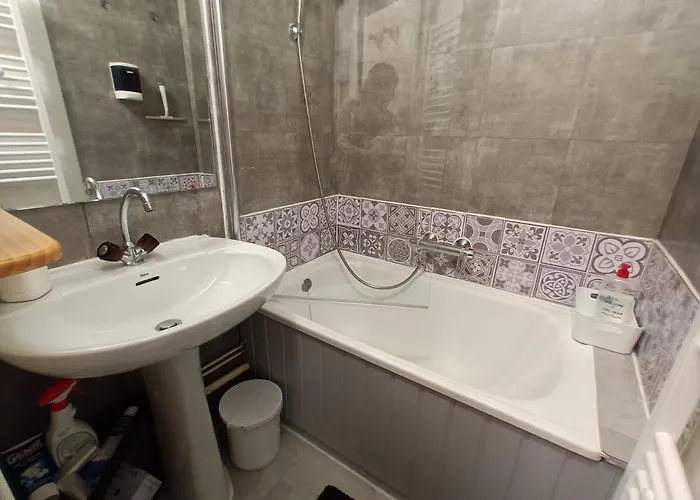 2 Alpes, Proche Buissonnière, Ménage Inclus, Balcon, Parking Appartamento *